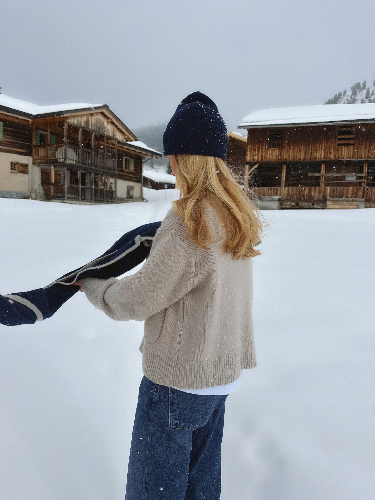 AMI Mütze aus Kaschmir - dunkelblau - LOVEM - mütze