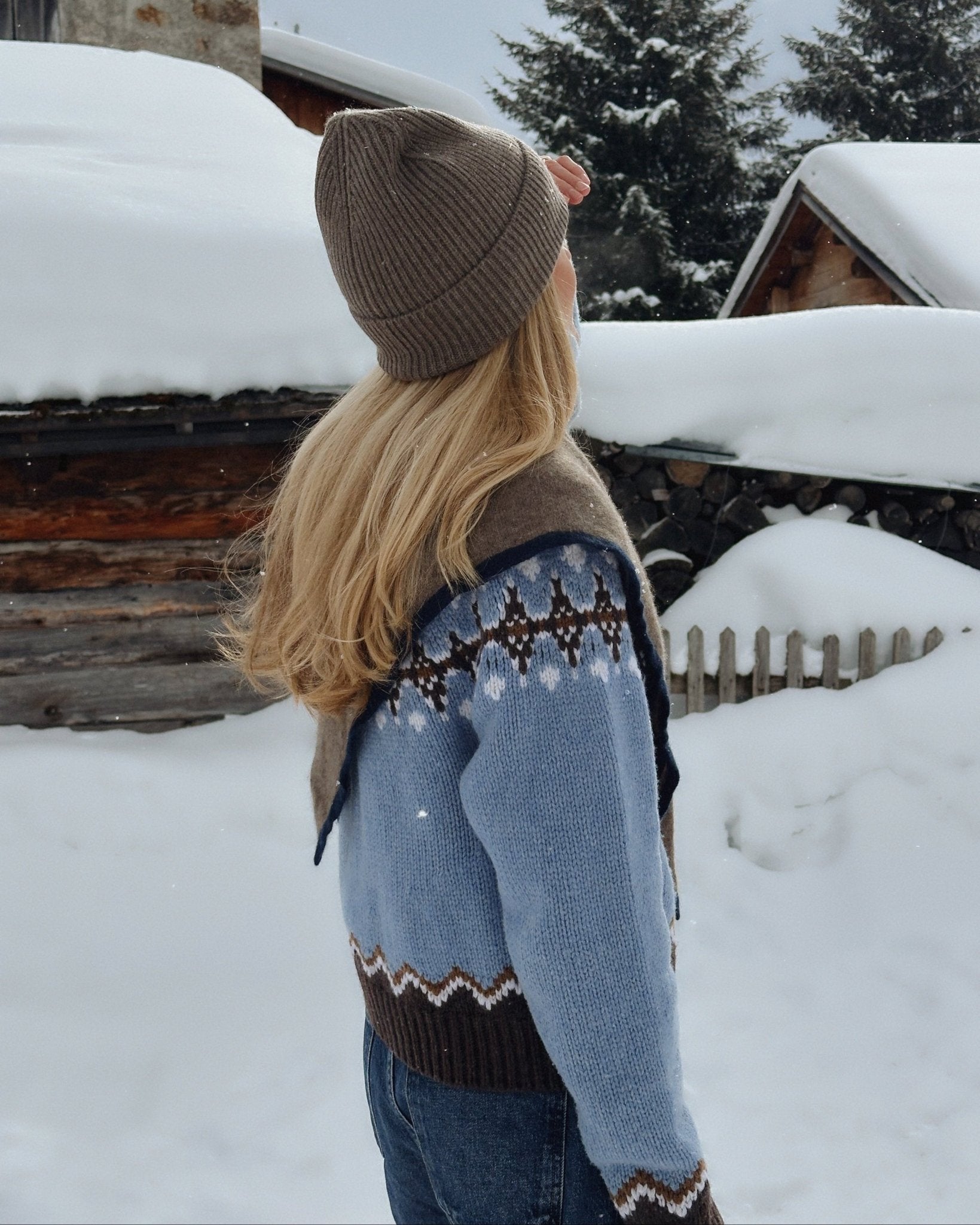 AMI Mütze aus Kaschmir - taupe - LOVEM - mütze