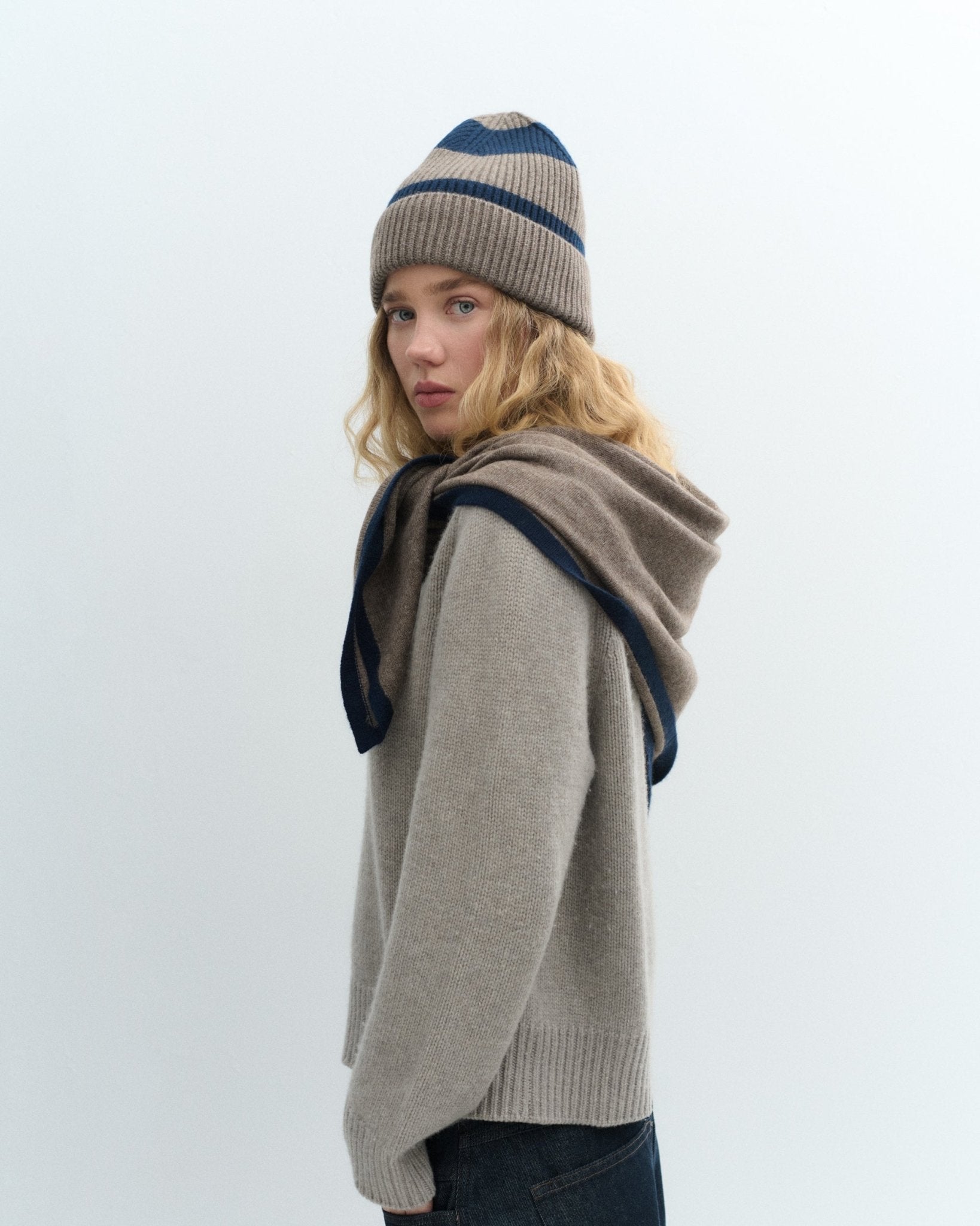 LOLA STOLA - taupe / blau - LOVEM - mütze