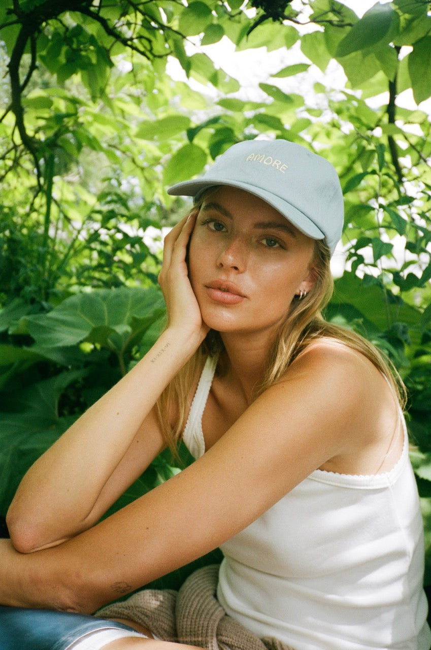 AMORE blue Cap