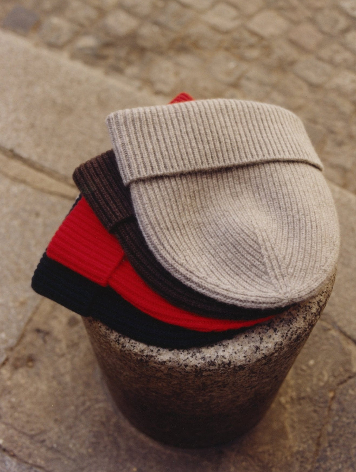 AMI Mütze aus Kaschmir - grau - LOVEM - Cashmere > Beanie