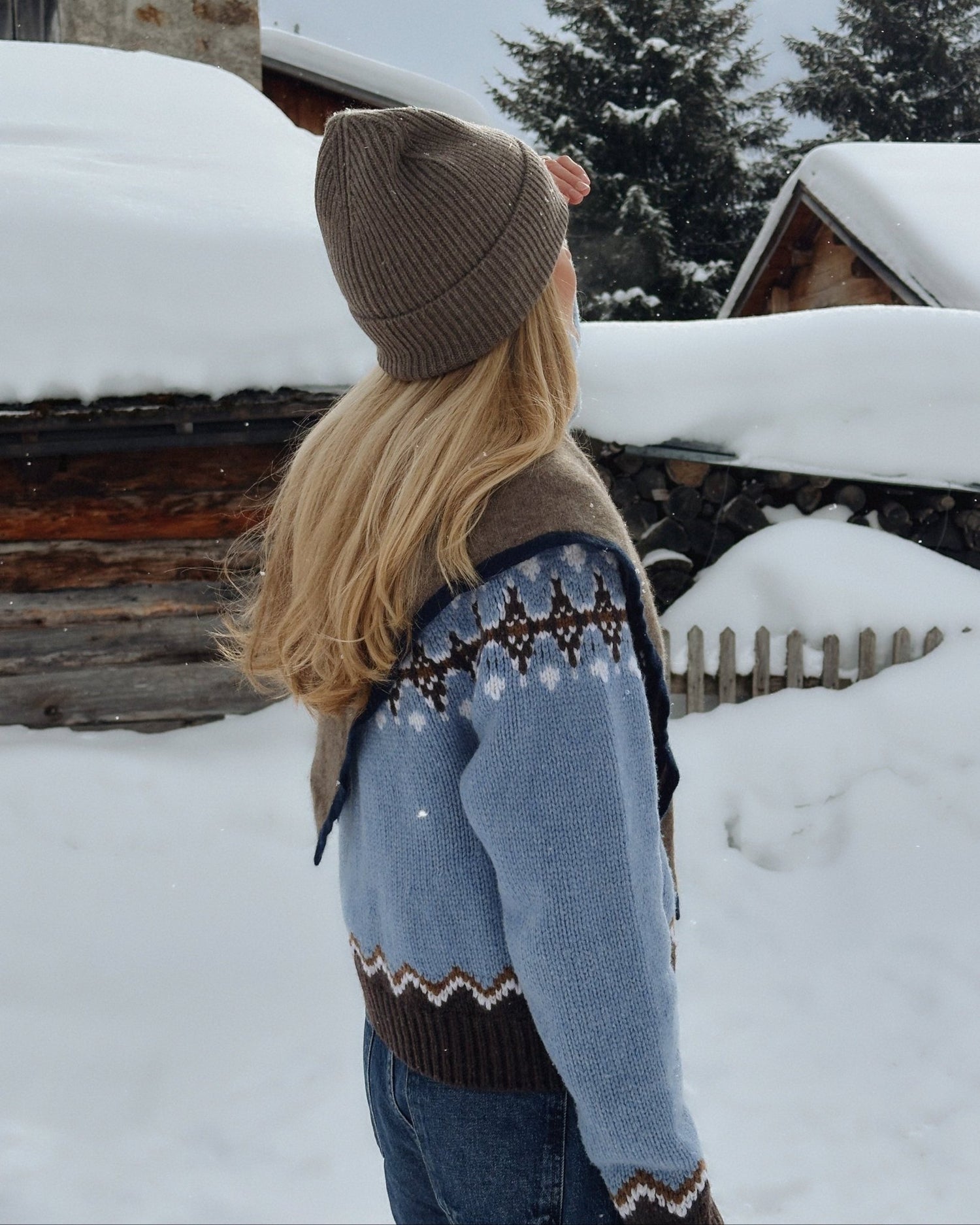 AMI Mütze aus Kaschmir - taupe - LOVEM - mütze