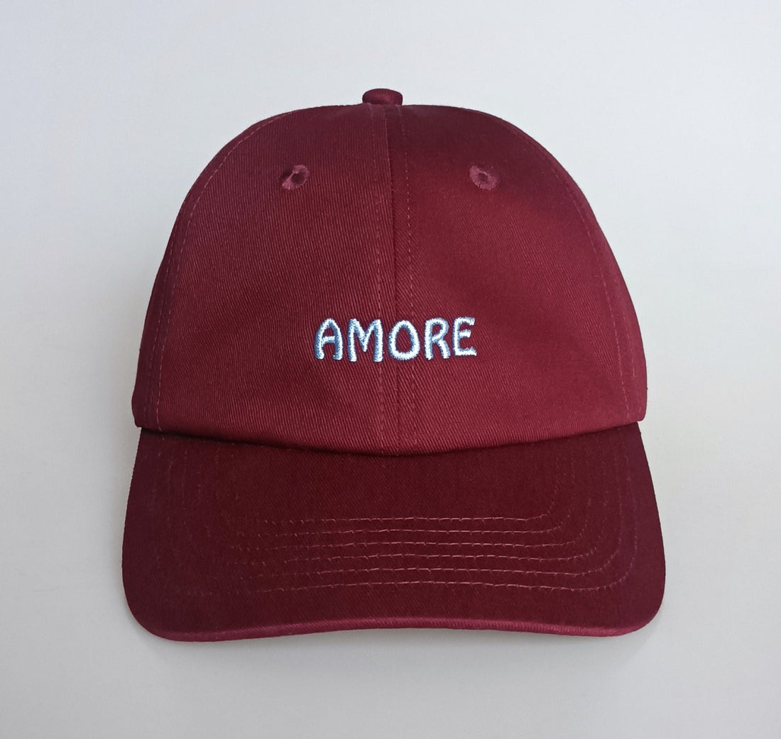 AMORE Dunkelrotes Cap - LOVEM - cap
