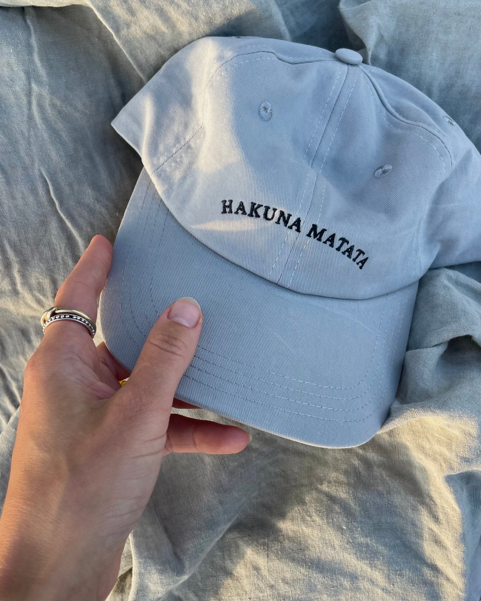 HAKUNA MATATA - LOVEM - cap