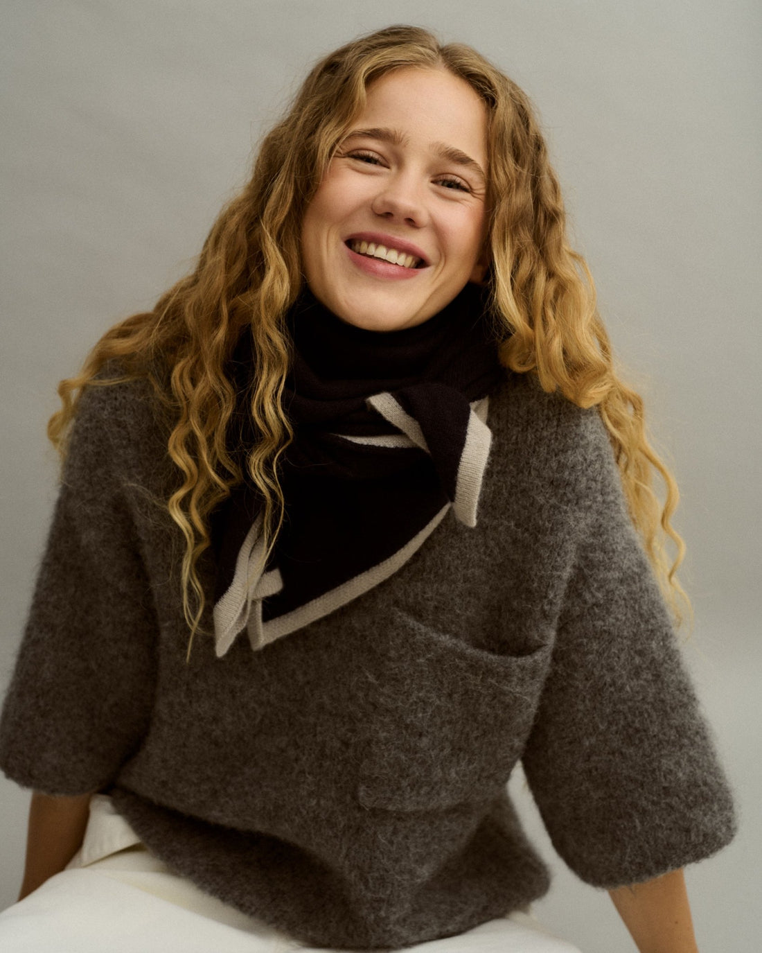 LOLA STOLA - dunkelblau / grau - LOVEM - mütze
