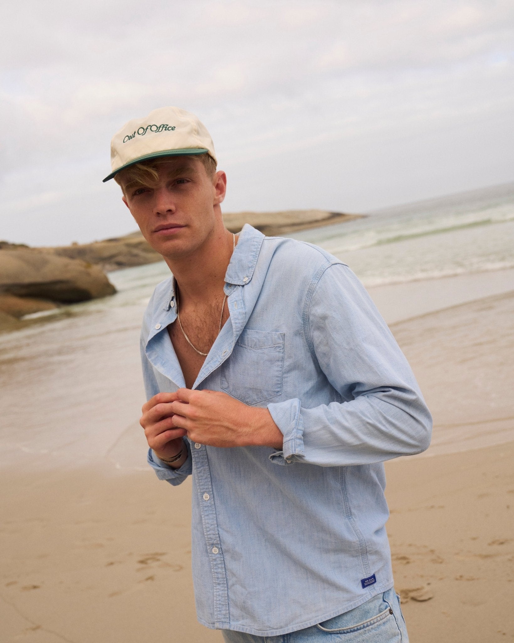 OUT OF OFFICE limited edition - LOVEM - cap