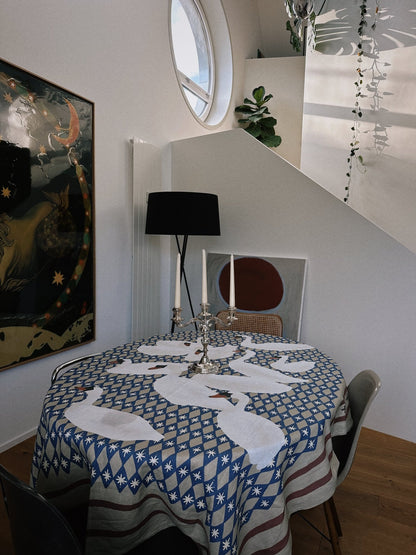 SWANS AND STARS Tischtuch - LOVEM - Tischtuch